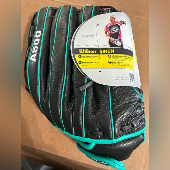 Wilson SIREN A500 12-1/2" Softball Glove for left-handed throwers - Picture 2 of 6